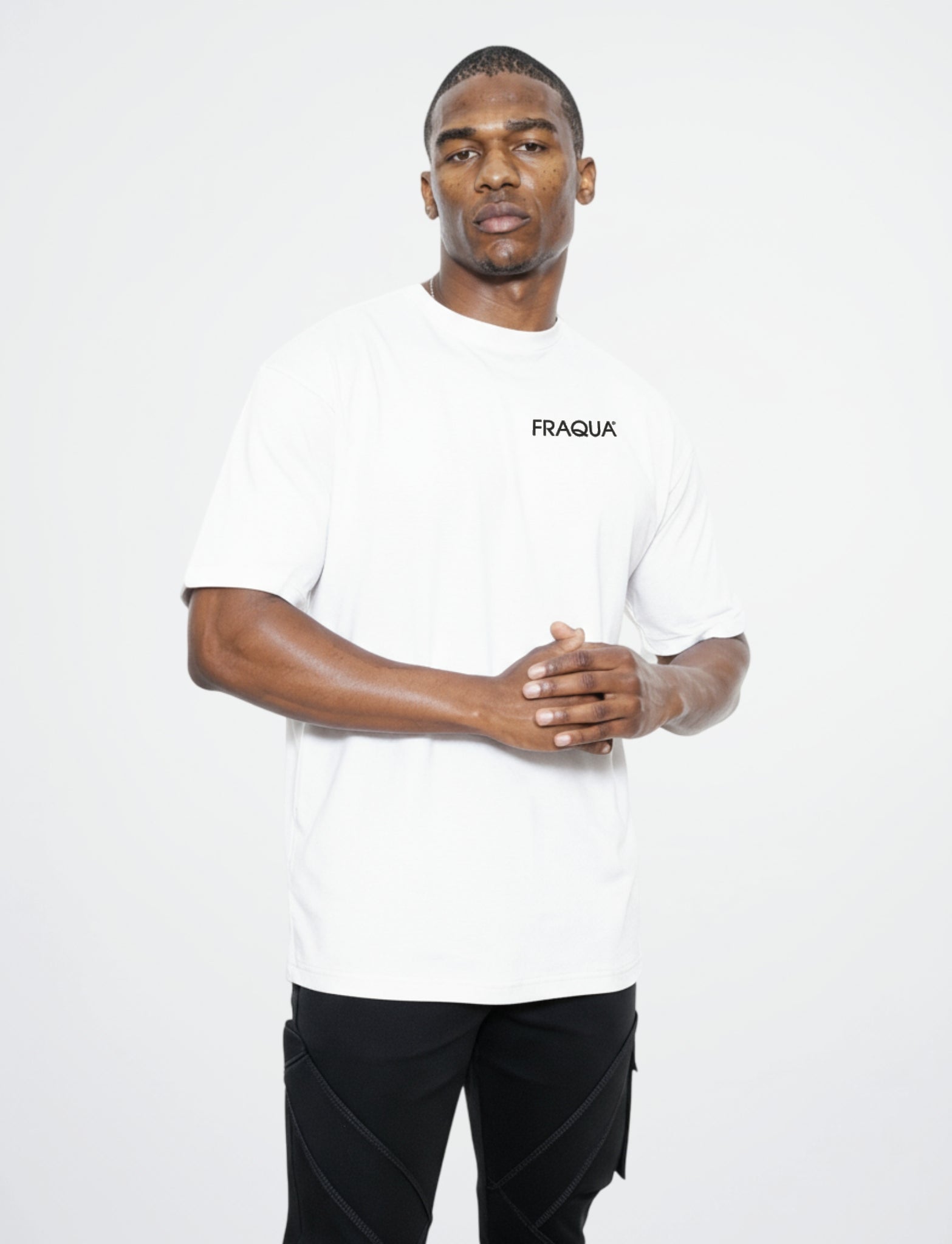 Fraqua®️ `A BOXER IS AN ARTIST’ Unisex T-shirt in White - Fraqua®